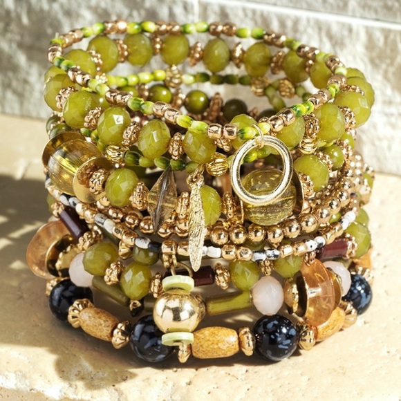 NWT Boutique Green Dream Bohemian Hippy Boho 11 Multi Layered Mixed Bracelet - Picture 3 of 4